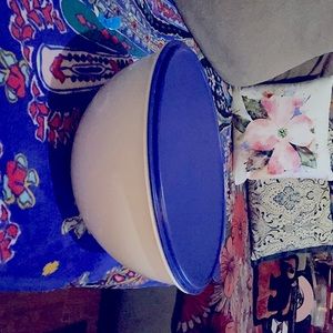 COPY - Vintage Tupperware large bowl